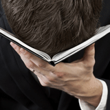 Zu tief ins Buch geschaut