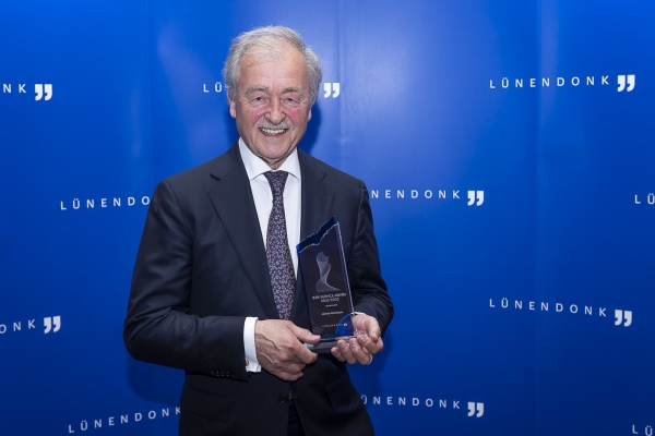 Jochen Kienbaum für sein Lebenswerk geehrt